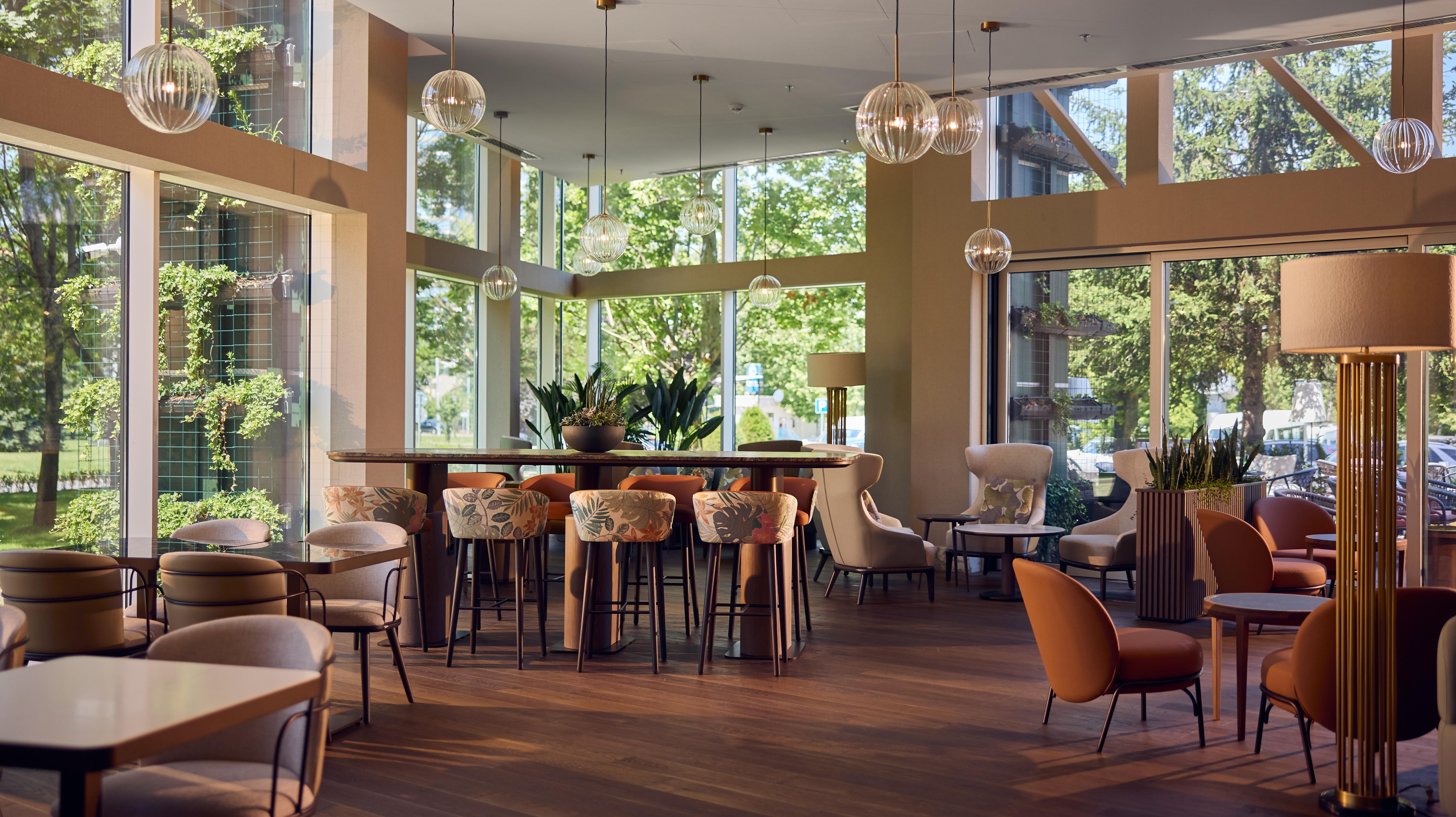 Hilton Sofia Hotel Bagian luar foto
