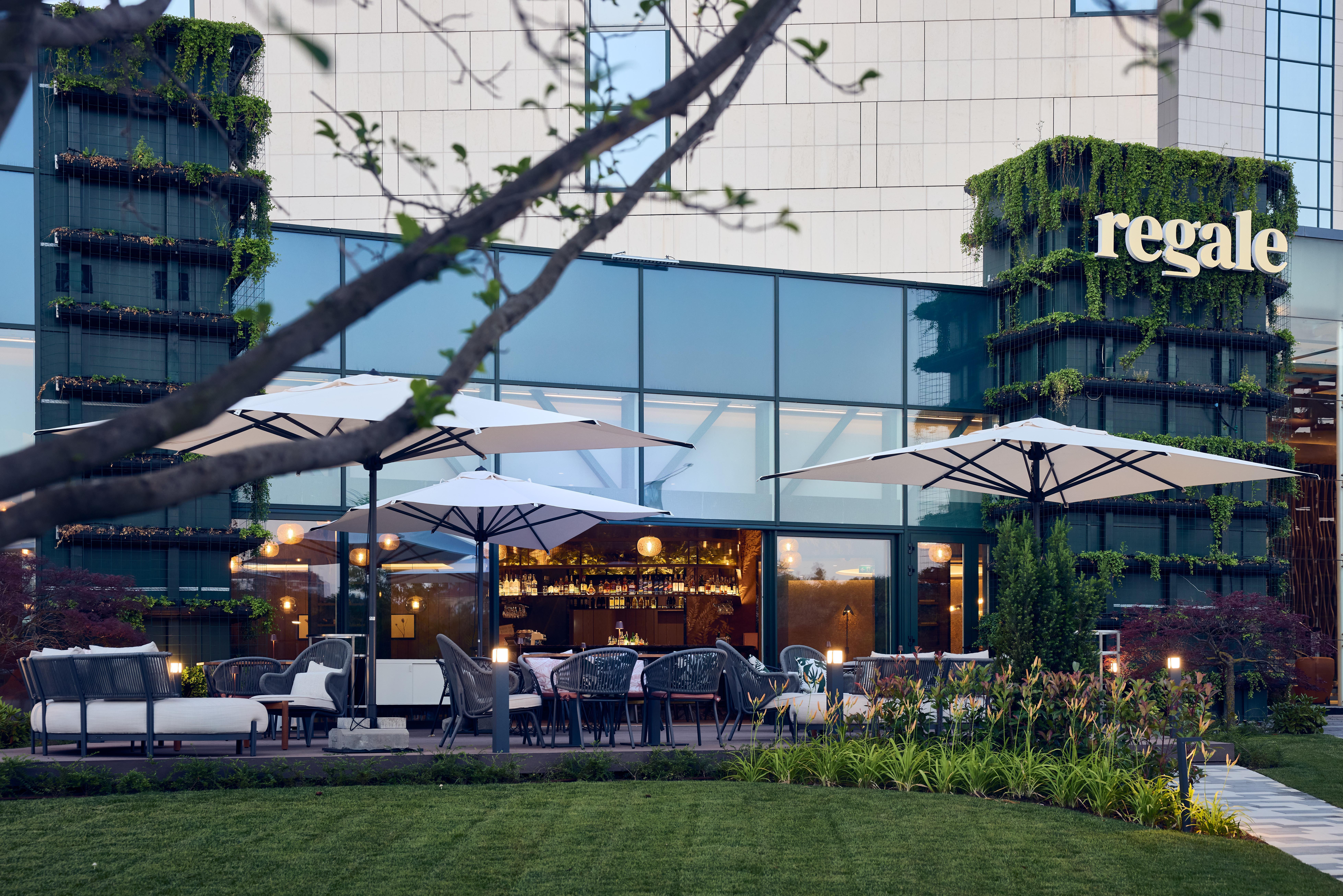 Hilton Sofia Hotel Bagian luar foto