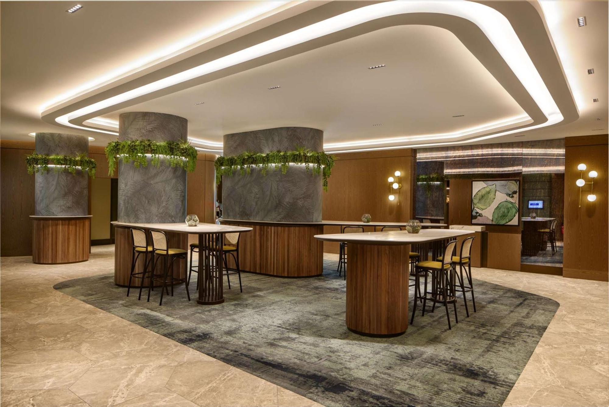 Hilton Sofia Hotel Bagian luar foto