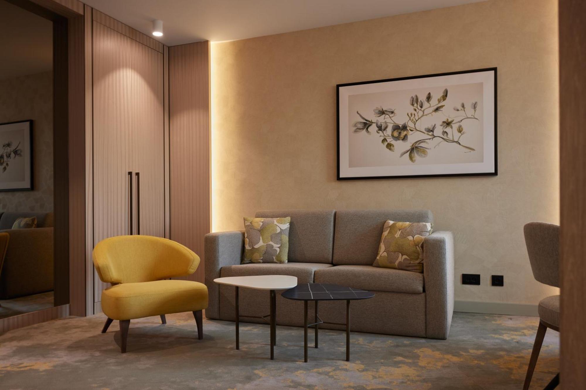 Hilton Sofia Hotel Bagian luar foto
